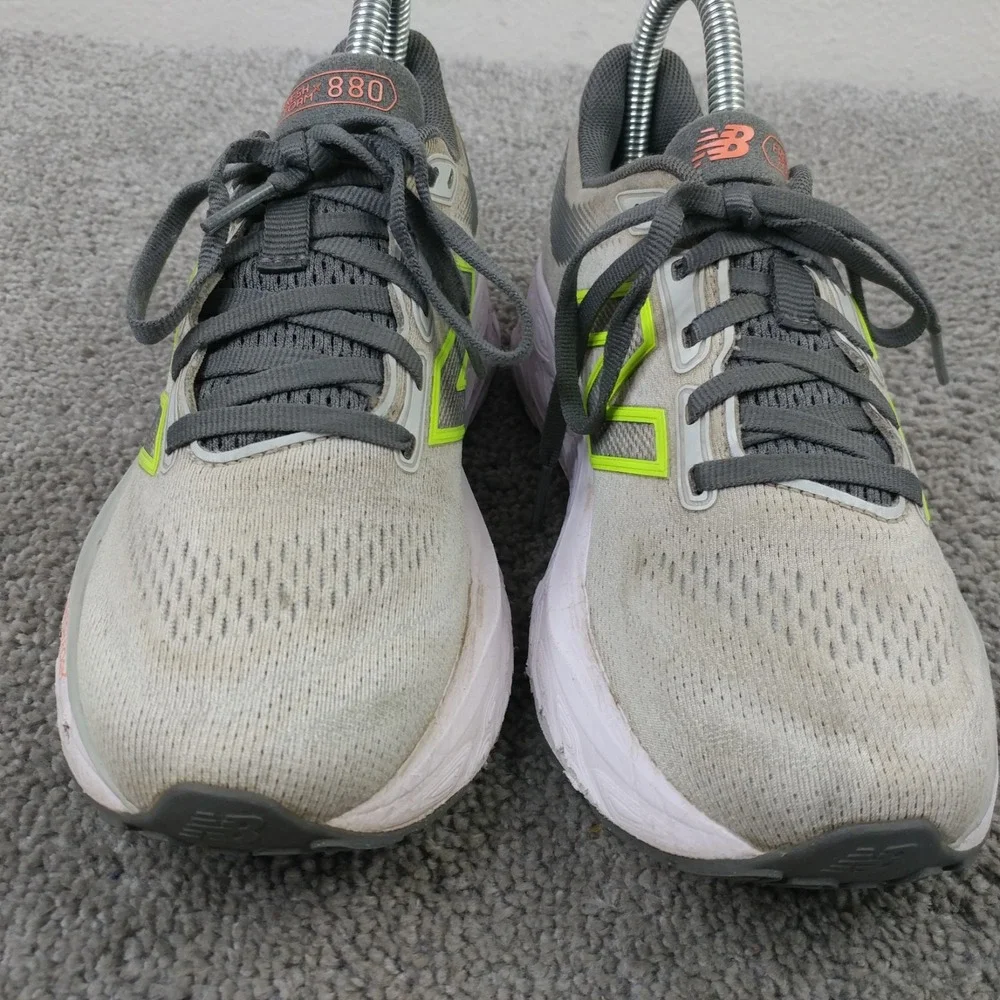 New Balance Fresh Foam 880 Womens Size 6.5 Running Shoes Gray W880F14